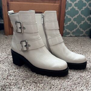 Paul Green Women's Jake Buckle Chelsea Boots Ivory Crinkle Leather Size 3 1/2